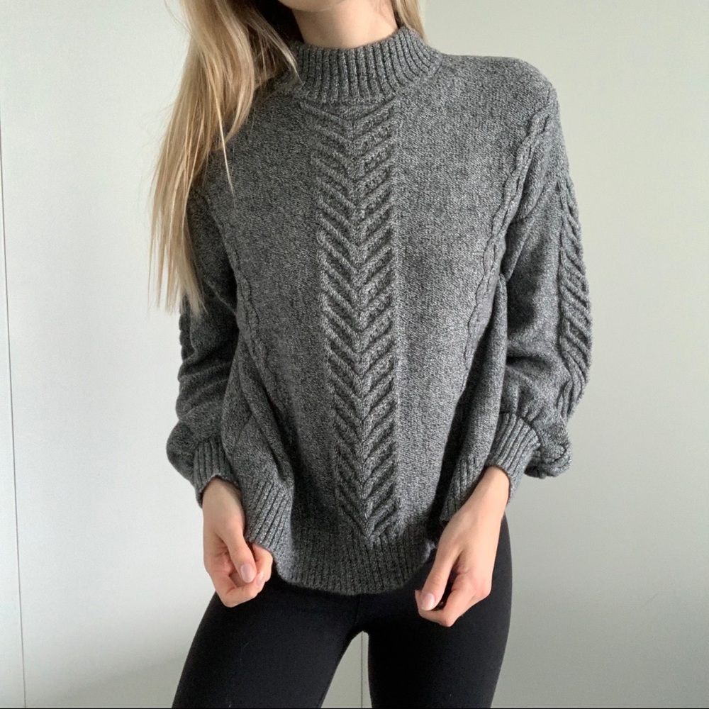 GAP heather grey knitted bubble sleeve sweater